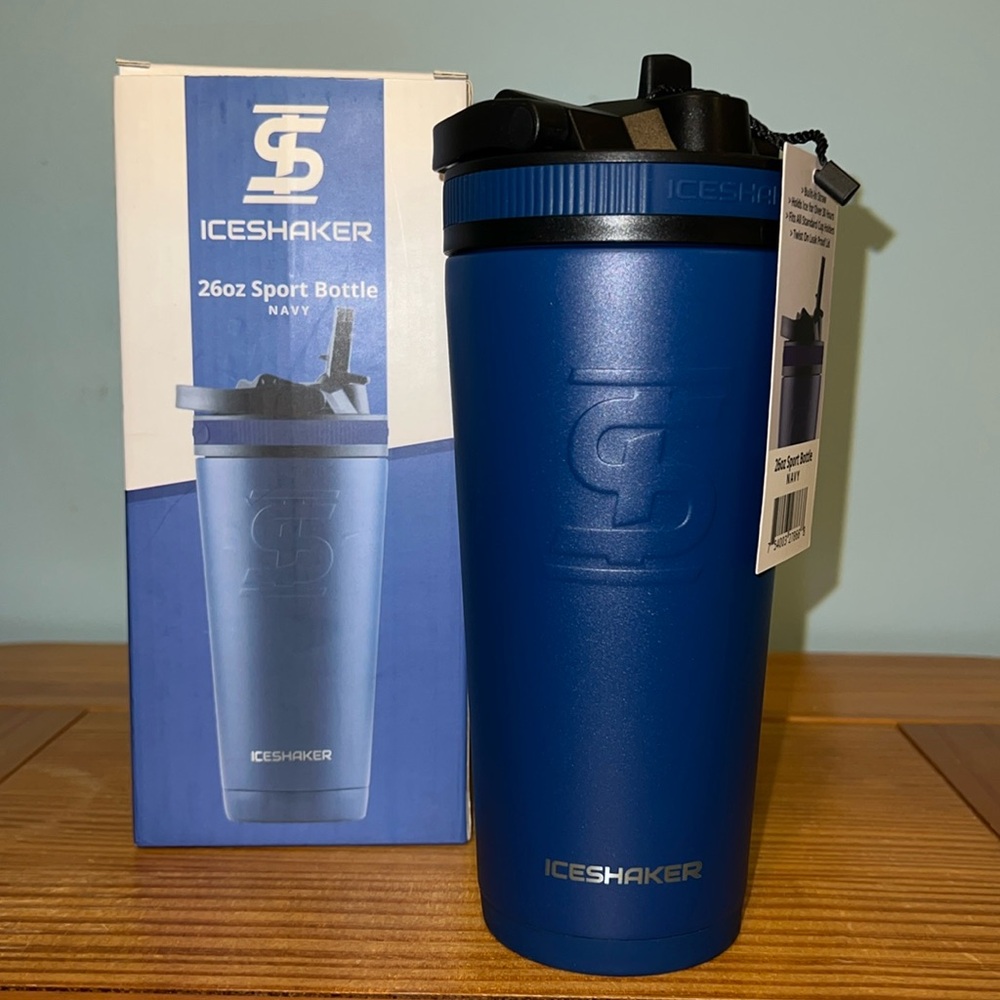 MWT ICE SHAKER SPORTS BOTTLE- NAVY 26 FL. OZ. - Picture 2 of 10